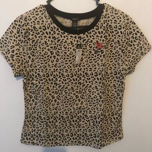 Leopard printed t-shirt with rose sz XL NWT